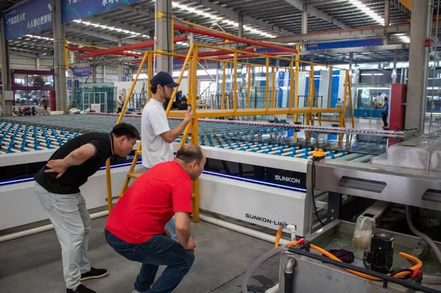 China-Kazakhstan Association Leaders Visit Rongchun Intelligent for Cross-border Cooperation